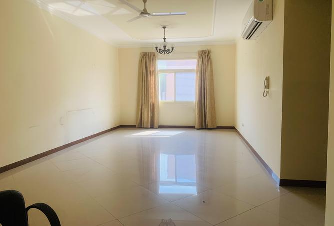 Apartment - 2 Bedrooms - 2 Bathrooms for rent in Tubli - Central Governorate