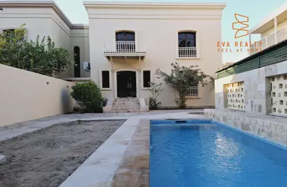 Villa - 5 Bedrooms - 4 Bathrooms for rent in Mahooz - Manama - Capital Governorate