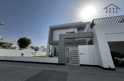 Villa - 4 Bedrooms - 5 Bathrooms for rent in Hamala - Northern Governorate