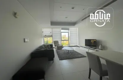 Apartment - 2 Bedrooms - 2 Bathrooms for rent in Reef Island - Capital Governorate