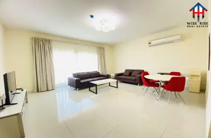 Apartment - 2 Bedrooms - 2 Bathrooms for rent in Zinj - Manama - Capital Governorate