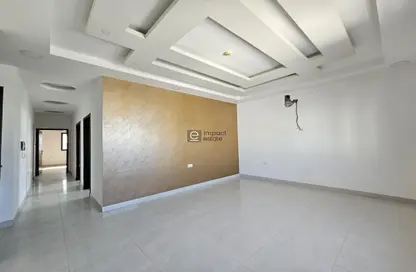 Apartment - 2 Bedrooms - 2 Bathrooms for rent in Hamad Town - Northern Governorate