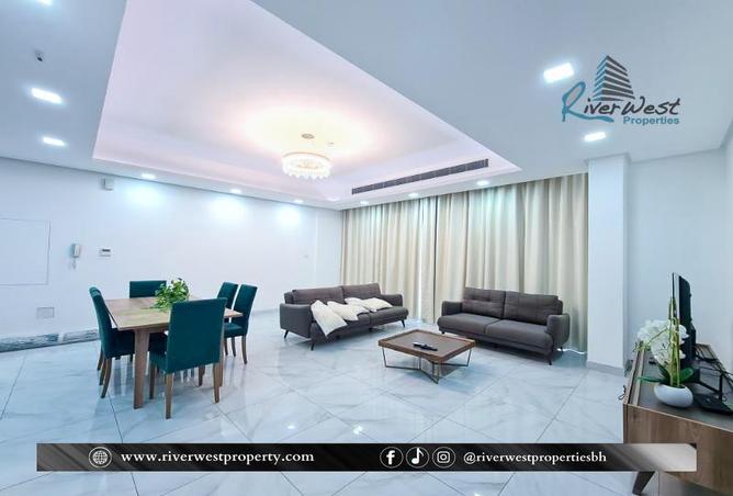 Apartment - 2 Bedrooms - 3 Bathrooms for rent in Al Juffair - Capital Governorate