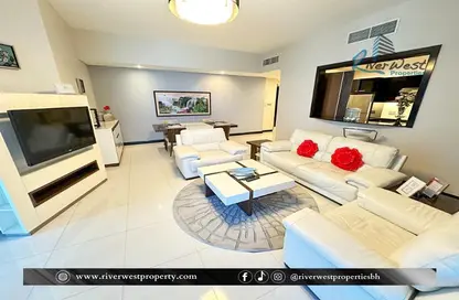 Apartment - 1 Bedroom - 1 Bathroom for sale in Al Juffair - Capital Governorate