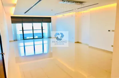 Apartment - 3 Bedrooms - 5 Bathrooms for rent in Reef Island - Capital Governorate