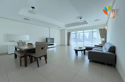 Apartment - 2 Bedrooms - 4 Bathrooms for rent in Reef Island - Capital Governorate