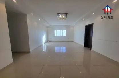 Apartment - 3 Bedrooms - 4 Bathrooms for rent in Hidd - Muharraq Governorate