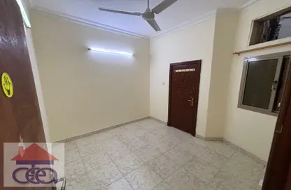 Apartment - 2 Bedrooms - 2 Bathrooms for rent in Salmaniya - Manama - Capital Governorate