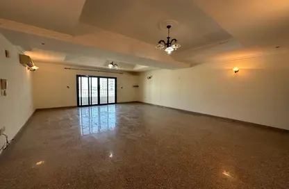 Apartment - 2 Bedrooms - 2 Bathrooms for rent in Al Burhama - Manama - Capital Governorate