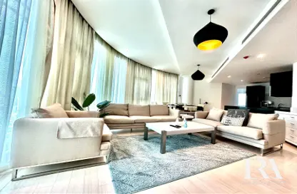 Penthouse - 2 Bedrooms - 2 Bathrooms for rent in Sanabis - Manama - Capital Governorate