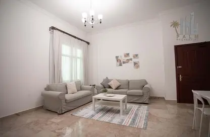 Apartment - 2 Bedrooms - 2 Bathrooms for rent in Mahooz - Manama - Capital Governorate