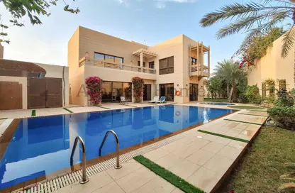 Villa - 4 Bedrooms - 5 Bathrooms for rent in Al Areen Development - Zallaq - Southern Governorate