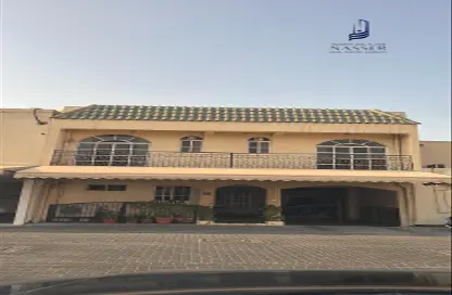 Villa - 4 Bedrooms - 5 Bathrooms for sale in Isa Town - Central Governorate