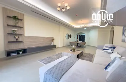 Apartment - 2 Bedrooms - 3 Bathrooms for rent in Sanabis - Manama - Capital Governorate