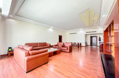 Apartment - 3 Bedrooms - 3 Bathrooms for rent in Mahooz - Manama - Capital Governorate