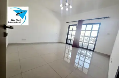 Apartment - 2 Bedrooms - 2 Bathrooms for rent in Zinj - Manama - Capital Governorate