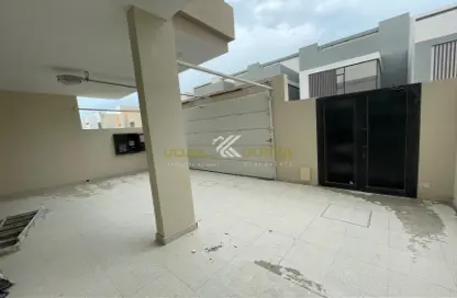 Villa - 4 Bedrooms - 6 Bathrooms for sale in Busaiteen - Muharraq Governorate