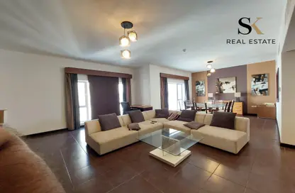 Apartment - 2 Bedrooms - 3 Bathrooms for sale in Al Juffair - Capital Governorate