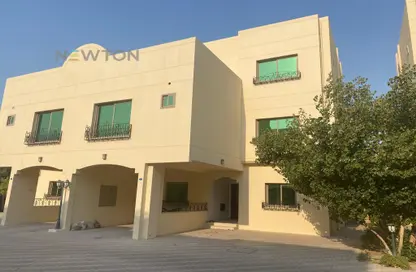 Villa - 4 Bedrooms - 4 Bathrooms for rent in Janabiya - Northern Governorate