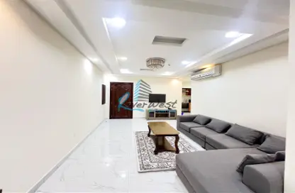 Apartment - 2 Bedrooms - 2 Bathrooms for rent in Seef - Capital Governorate