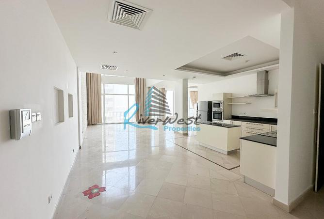 Duplex - 3 Bedrooms - 3 Bathrooms for sale in Al Juffair - Capital Governorate