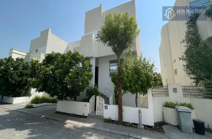 Villa - 4 Bedrooms - 5 Bathrooms for rent in Zinj - Manama - Capital Governorate