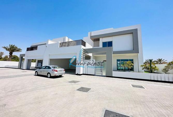 Villa - 4 Bedrooms - 5 Bathrooms for rent in Al Jasra - Northern Governorate