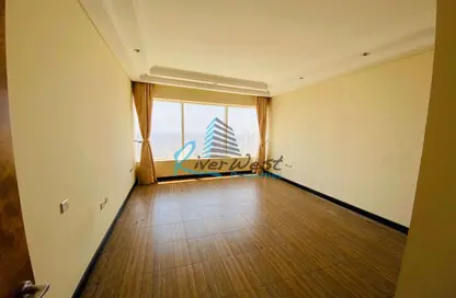 Apartment - 2 Bedrooms - 3 Bathrooms for rent in Abraj Al Lulu - Manama - Capital Governorate