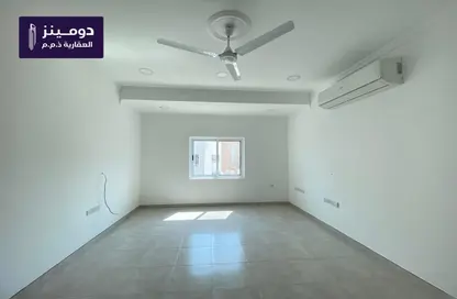 Apartment - 3 Bedrooms - 3 Bathrooms for rent in Tubli - Central Governorate