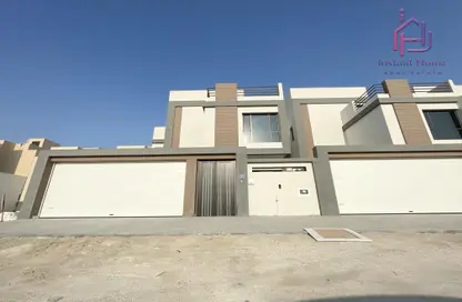 Villa - 4 Bedrooms - 5 Bathrooms for sale in Dumistan - Northern Governorate