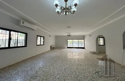 Villa - Studio - 4 Bathrooms for rent in Segaya - Manama - Capital Governorate