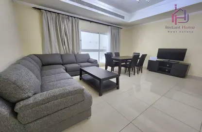 Apartment - 2 Bedrooms - 2 Bathrooms for rent in Zinj - Manama - Capital Governorate