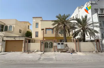 Villa - 5 Bedrooms - 3 Bathrooms for sale in Alhajiyat - Riffa - Southern Governorate