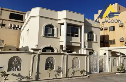 Villa - 4 Bedrooms - 3 Bathrooms for sale in Arad - Muharraq Governorate