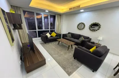 Apartment - 2 Bedrooms - 3 Bathrooms for rent in Al Juffair - Capital Governorate