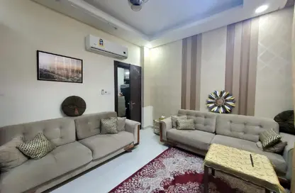 Apartment - 1 Bathroom for rent in Busaiteen - Muharraq Governorate