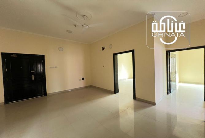 Apartment - 2 Bedrooms - 2 Bathrooms for rent in Jid Ali - Central Governorate