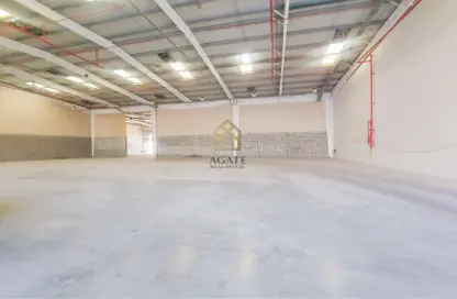 Warehouse - Studio - 2 Bathrooms for rent in Hidd - Muharraq Governorate