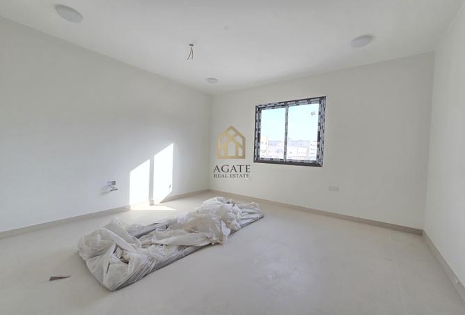 Staff Accommodation - Studio - 7+ Bathrooms for rent in Tubli - Central Governorate