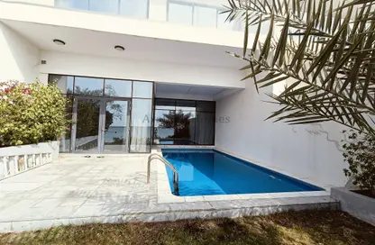 Villa - 4 Bedrooms - 5 Bathrooms for rent in Tubli - Central Governorate