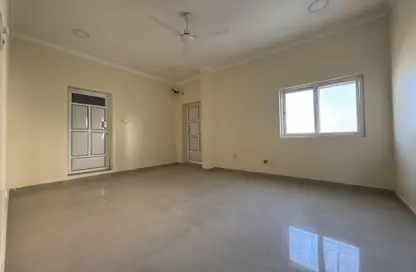 Apartment - 3 Bedrooms - 2 Bathrooms for rent in Riffa Al Sharqi - Riffa - Southern Governorate