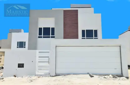 Villa - 4 Bedrooms - 5 Bathrooms for sale in Malkiyah - Northern Governorate