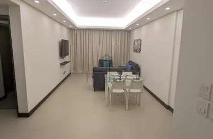 Apartment - 2 Bedrooms - 2 Bathrooms for rent in Busaiteen - Muharraq Governorate