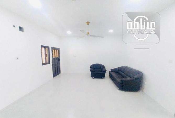 Apartment - 2 Bedrooms - 2 Bathrooms for rent in Zinj - Manama - Capital Governorate