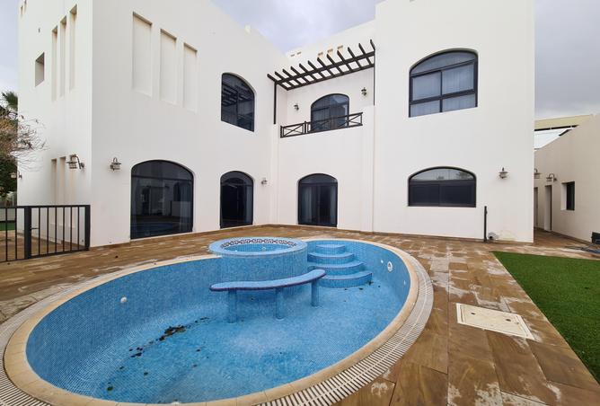 Villa - 5 Bedrooms - 6 Bathrooms for rent in Budaiya - Northern Governorate