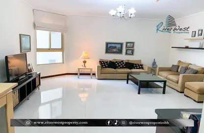 Apartment - 1 Bedroom - 2 Bathrooms for sale in Al Juffair - Capital Governorate