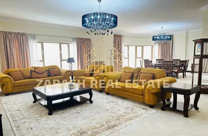 Apartment - 3 Bedrooms - 3 Bathrooms for rent in Al Juffair - Capital Governorate