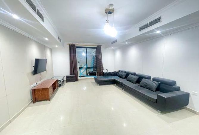 Apartment - 3 Bedrooms - 3 Bathrooms for rent in Al Juffair - Capital Governorate