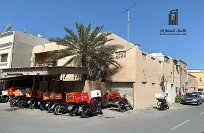 Villa - 6 Bedrooms - 5 Bathrooms for sale in Isa Town - Central Governorate