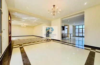 Villa - 5 Bedrooms - 5 Bathrooms for rent in Hamala - Northern Governorate